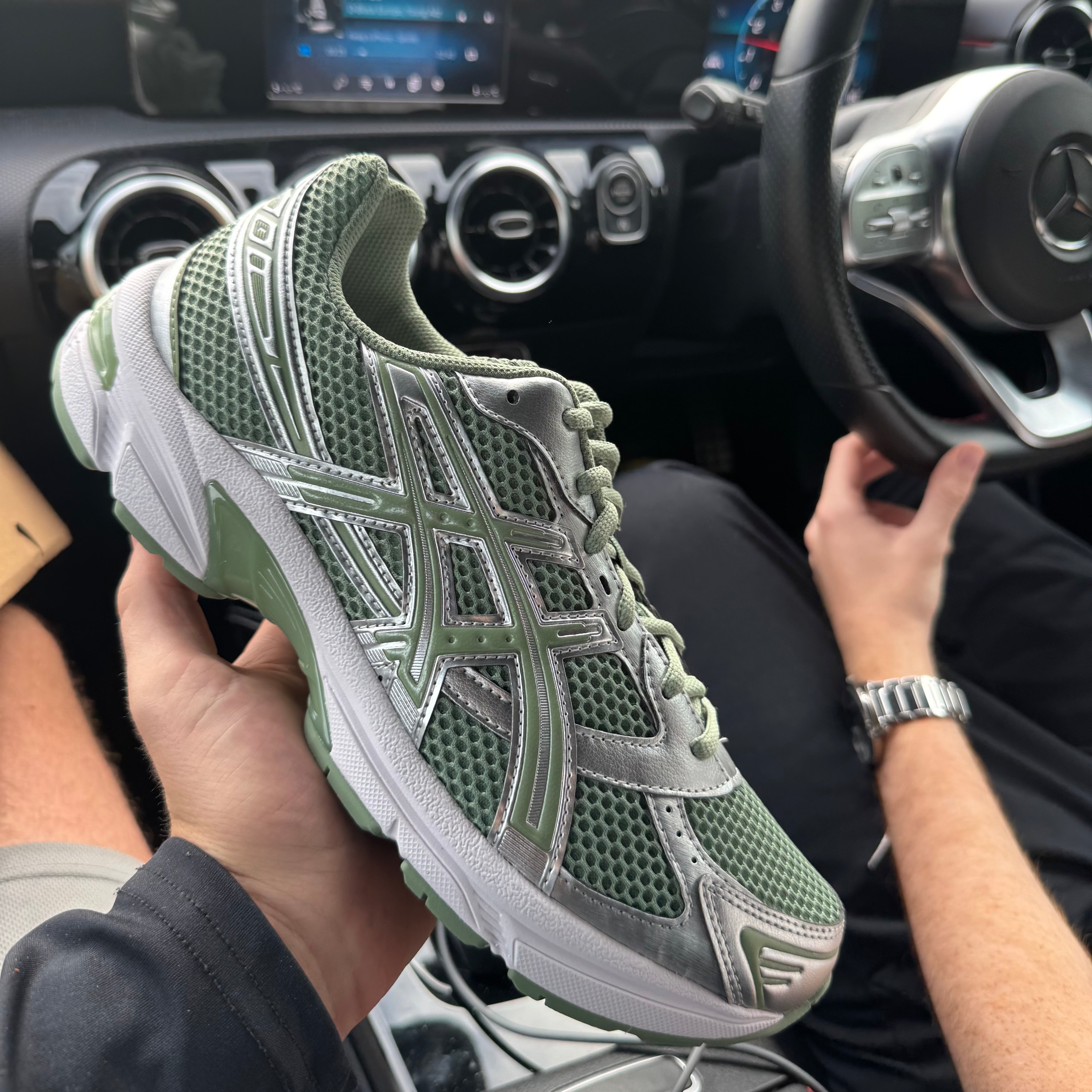 ASICS GEL-1130 'SWAMP GREEN SILVER'